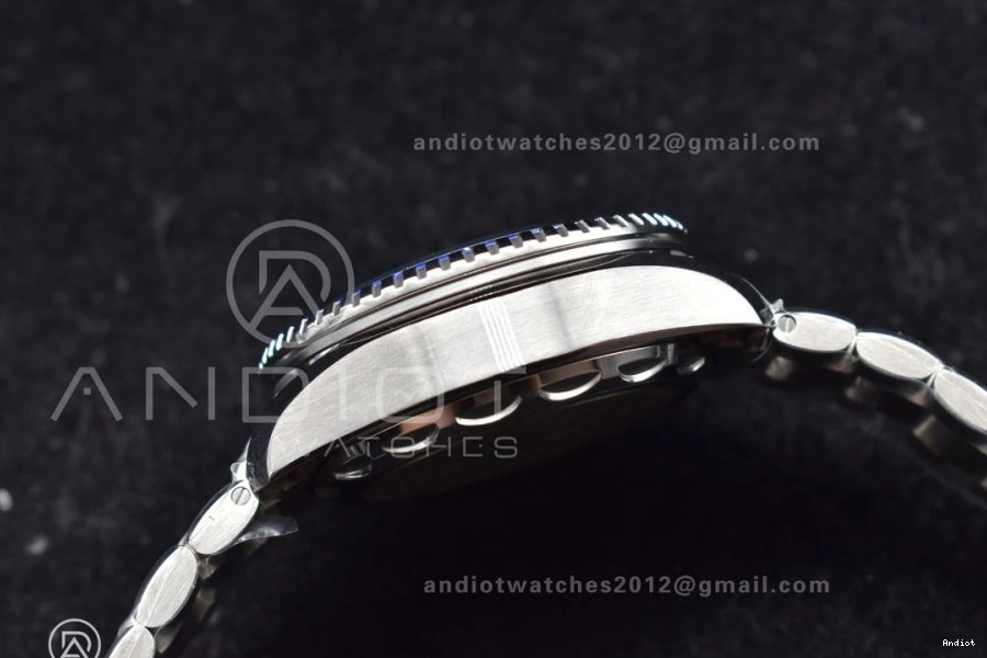A2824 Seamaster Bracelet Blue Best 1:1 White 6000M Dial Ceramic SS SS TF Deep Ultra Edition on Bezel 0105